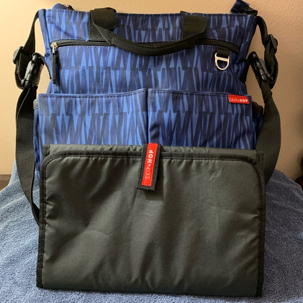 Skip Hop Duo Messenger Diaper Bag - Graffiti Blue